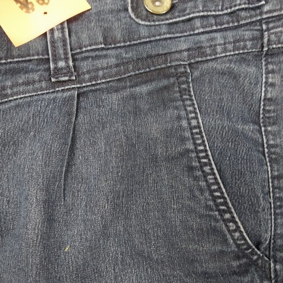 1020 Size 14p Lee One True Fit Upcycled Stretch Bell-Bottoms - Picture 5 of 6